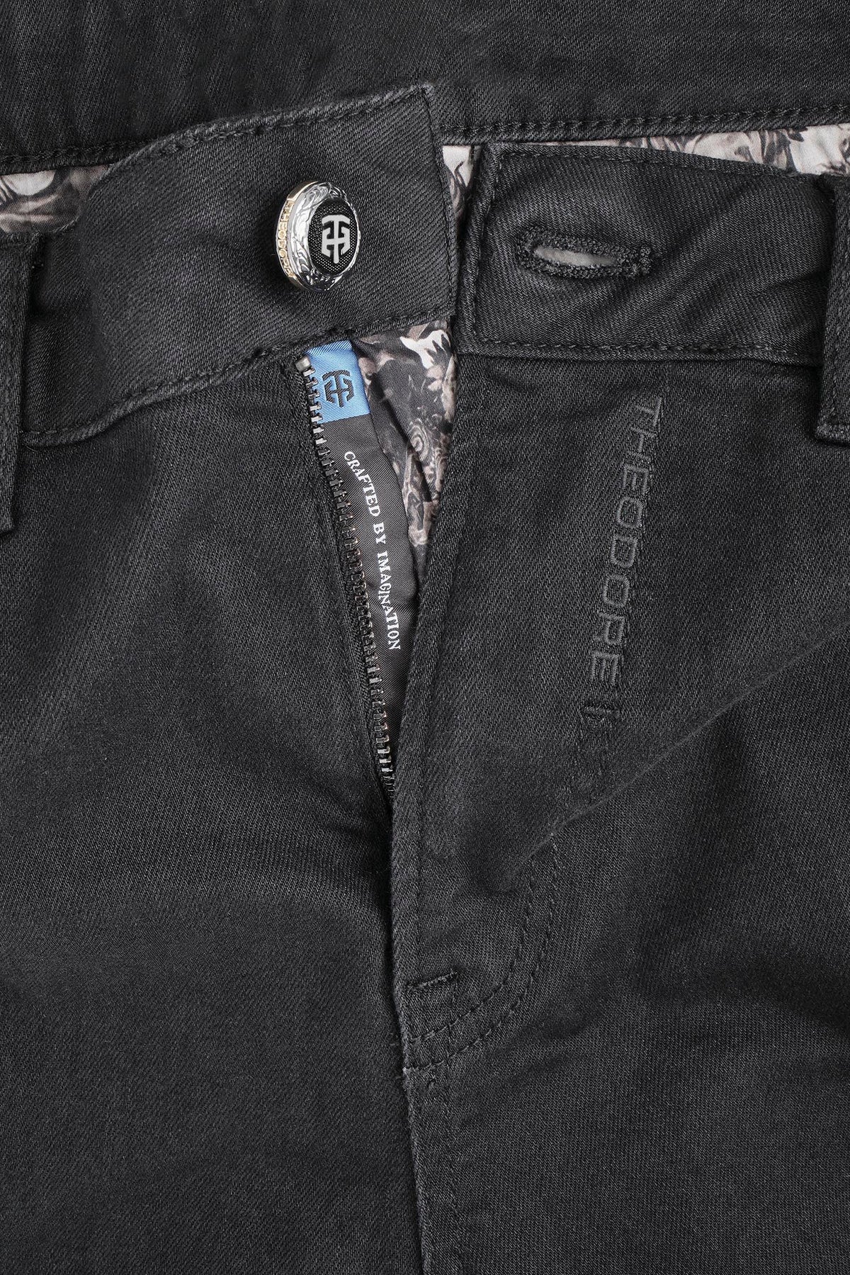 Lacquer Black Vinyl Jean