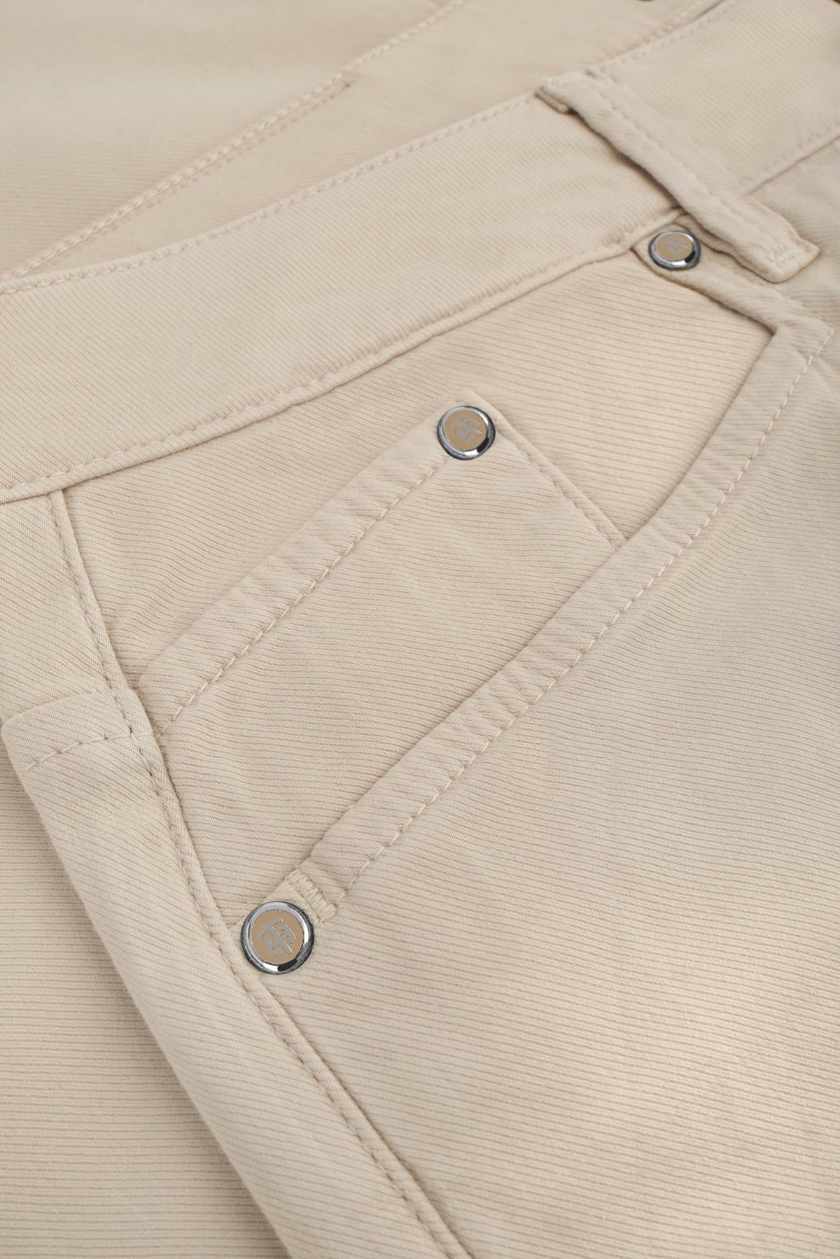 Sahara Amer Jean