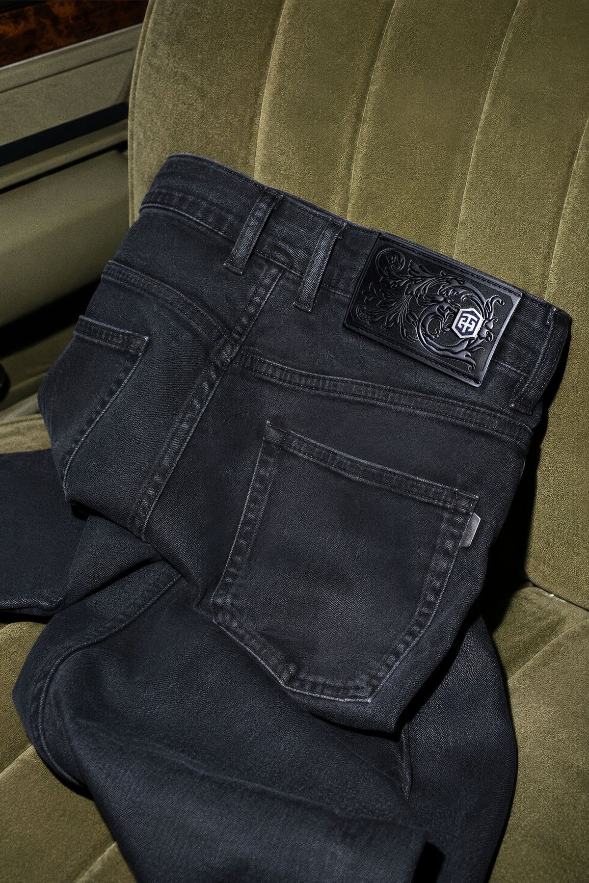 Carbon Black Tifosi Jean