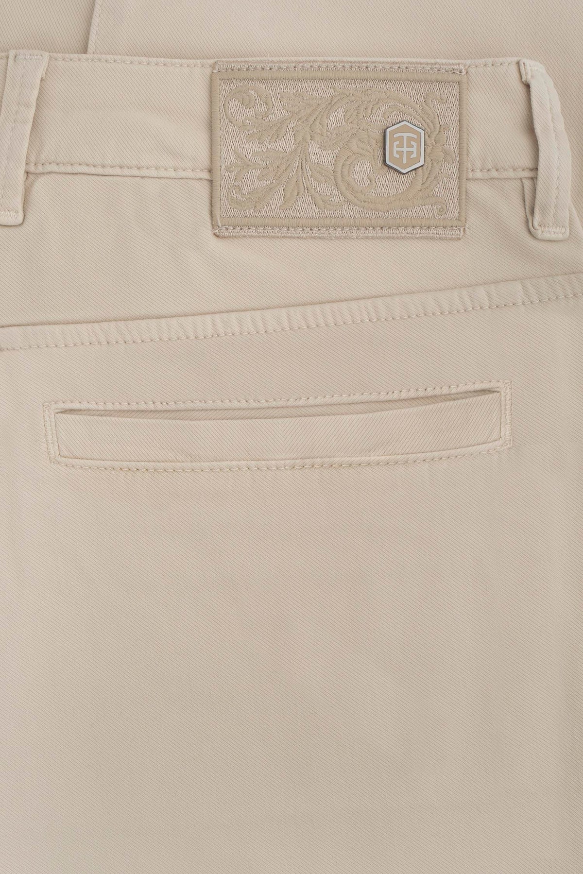 Sahara Amer Jean